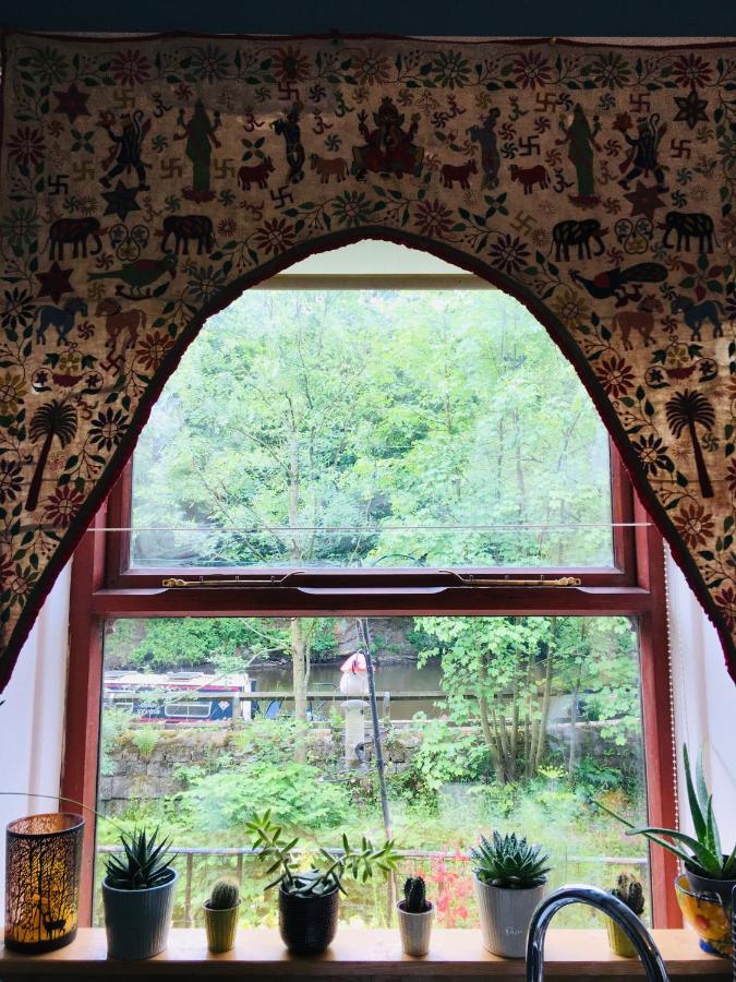 Beautiful Riverside Home, Hebden Bridge, Woodland Views, Sleeps 2 - 9 ภายนอก รูปภาพ