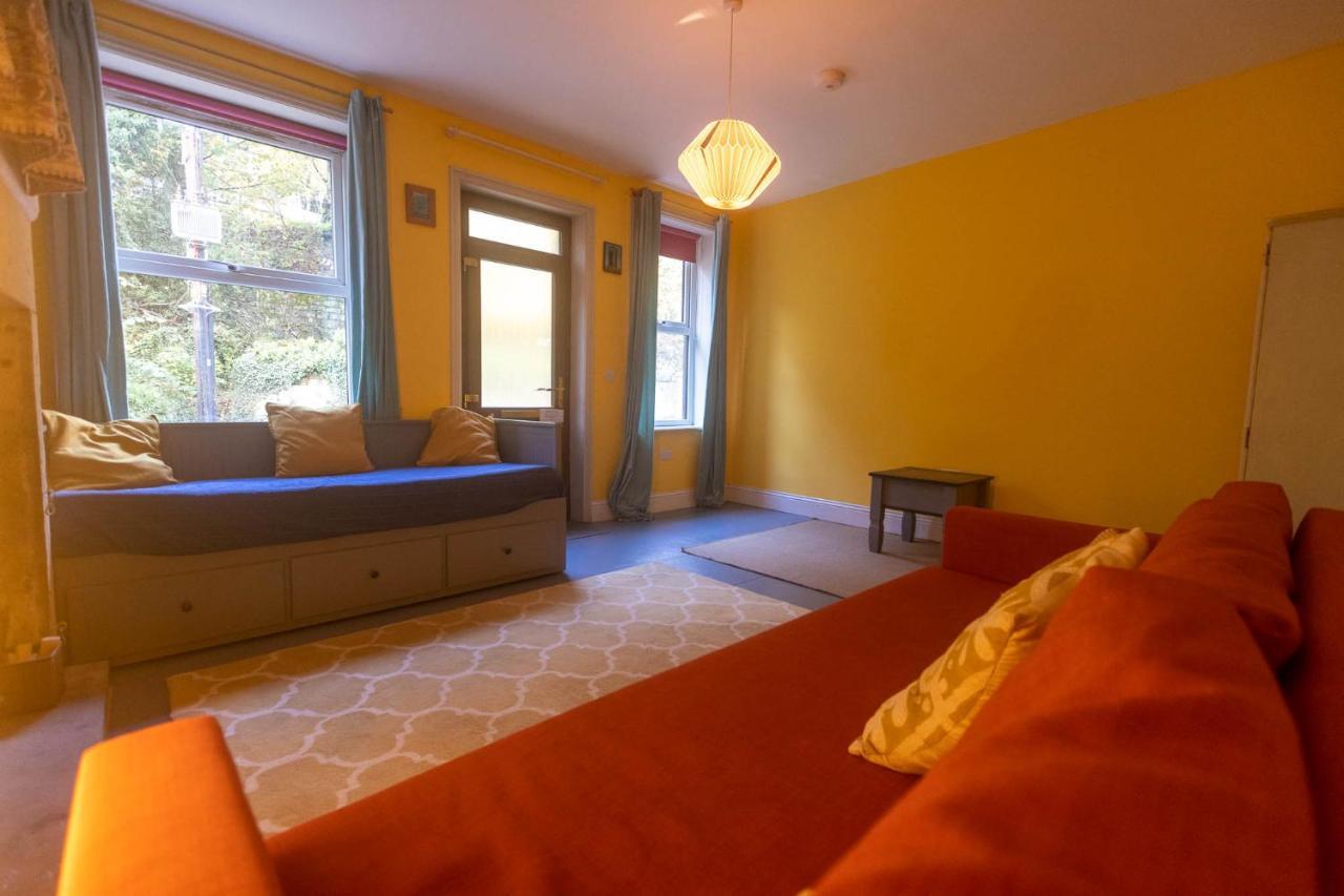 Beautiful Riverside Home, Hebden Bridge, Woodland Views, Sleeps 2 - 9 ภายนอก รูปภาพ