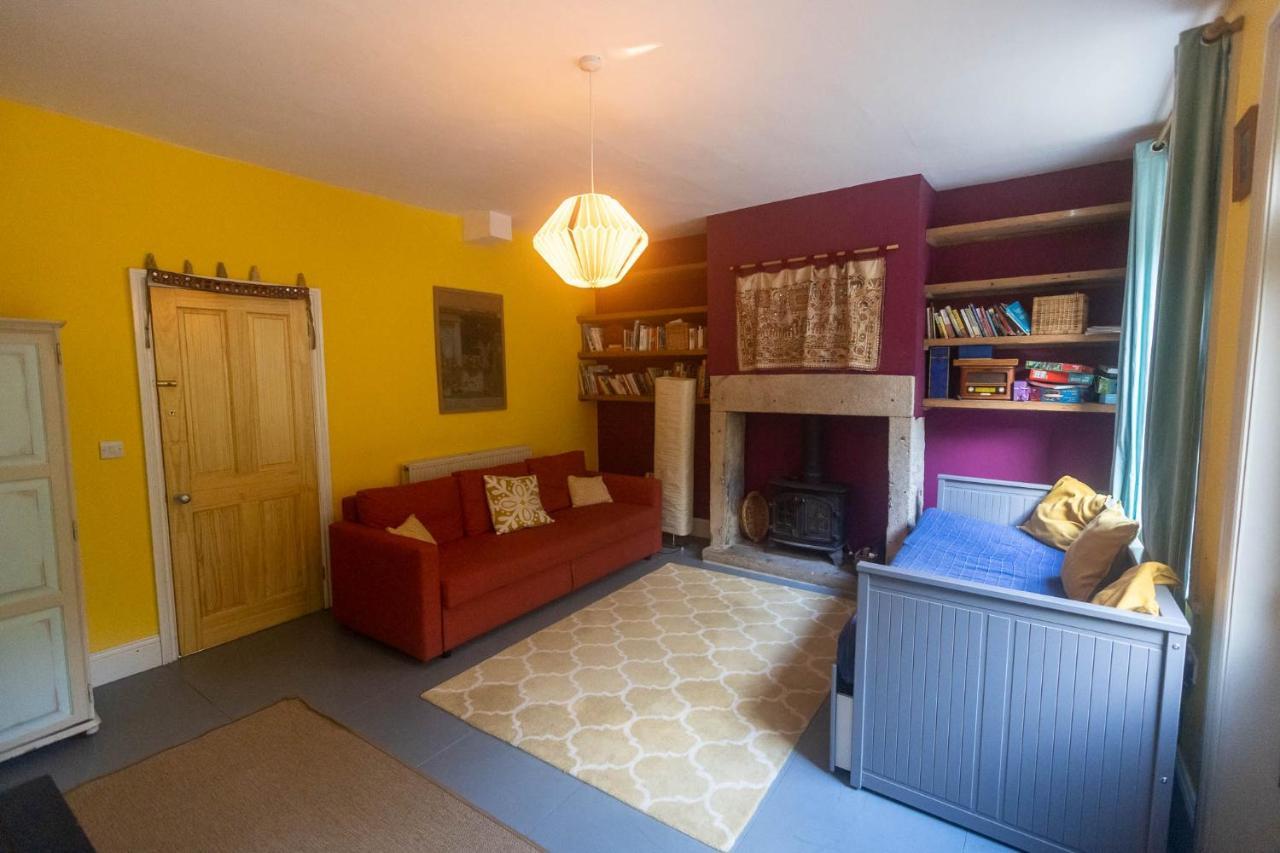 Beautiful Riverside Home, Hebden Bridge, Woodland Views, Sleeps 2 - 9 ภายนอก รูปภาพ