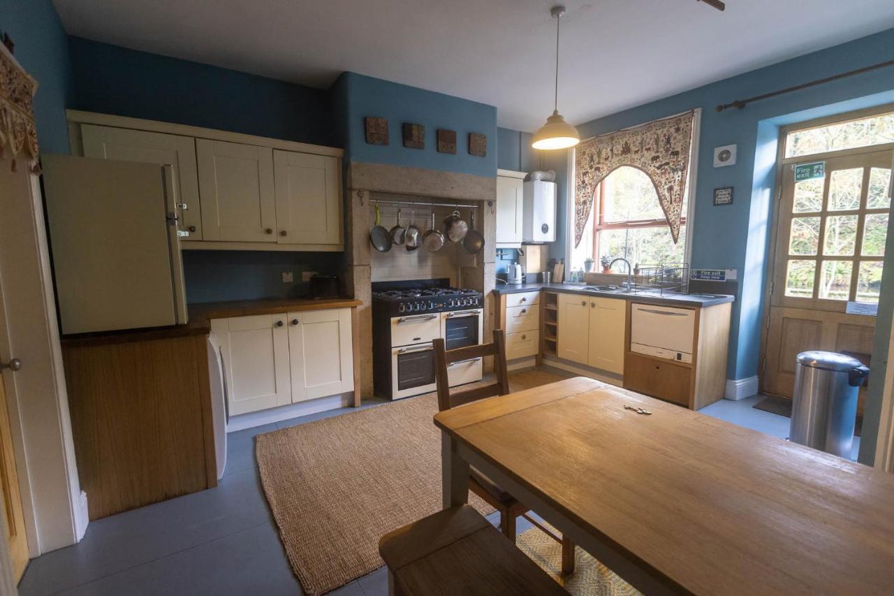 Beautiful Riverside Home, Hebden Bridge, Woodland Views, Sleeps 2 - 9 ภายนอก รูปภาพ