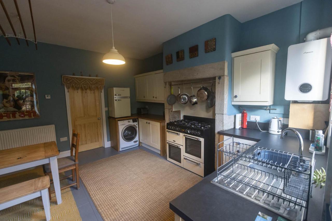 Beautiful Riverside Home, Hebden Bridge, Woodland Views, Sleeps 2 - 9 ภายนอก รูปภาพ