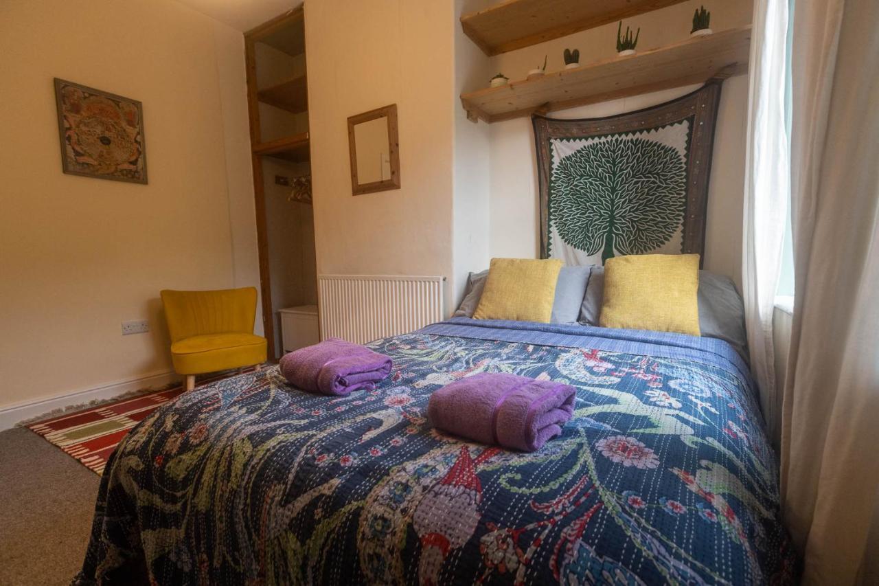 Beautiful Riverside Home, Hebden Bridge, Woodland Views, Sleeps 2 - 9 ภายนอก รูปภาพ
