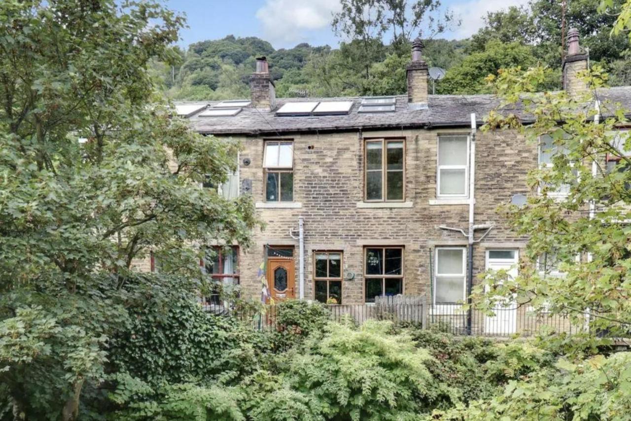Beautiful Riverside Home, Hebden Bridge, Woodland Views, Sleeps 2 - 9 ภายนอก รูปภาพ